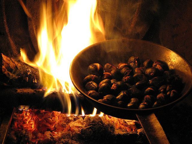 monte-amiata-festa-della-castagna-ad-arcidosso-la-girandola-viaggi